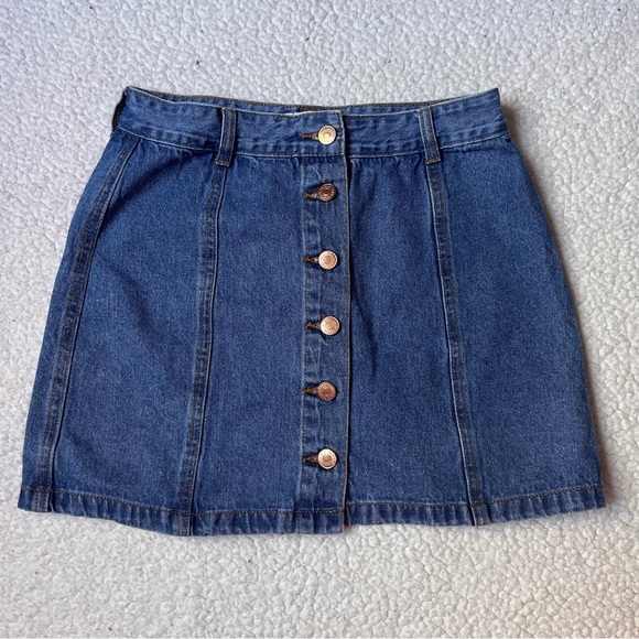 Forever 21 - Denim Buttoned Skirt - Picture 2 of 5